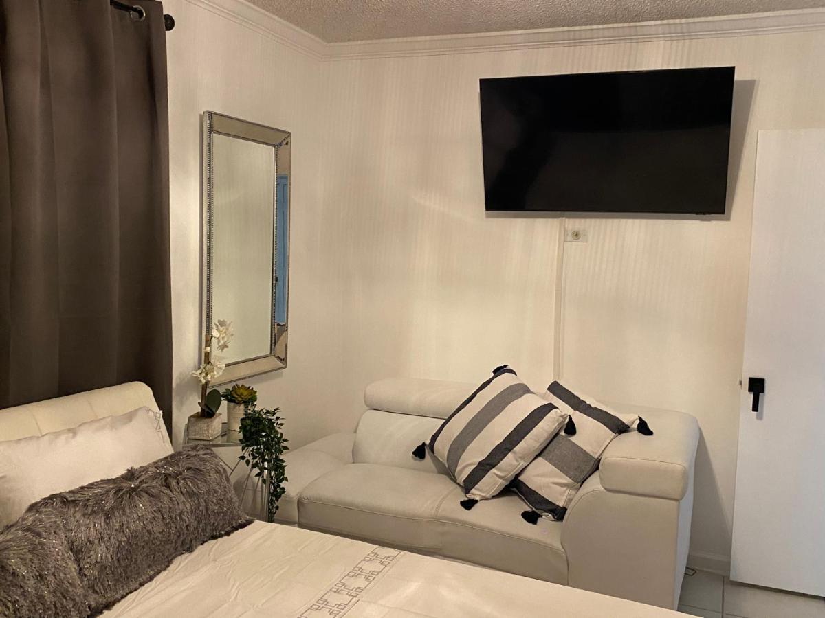 Beautiful House 7 Min From Miami Airport W Free Parking Διαμέρισμα Εξωτερικό φωτογραφία