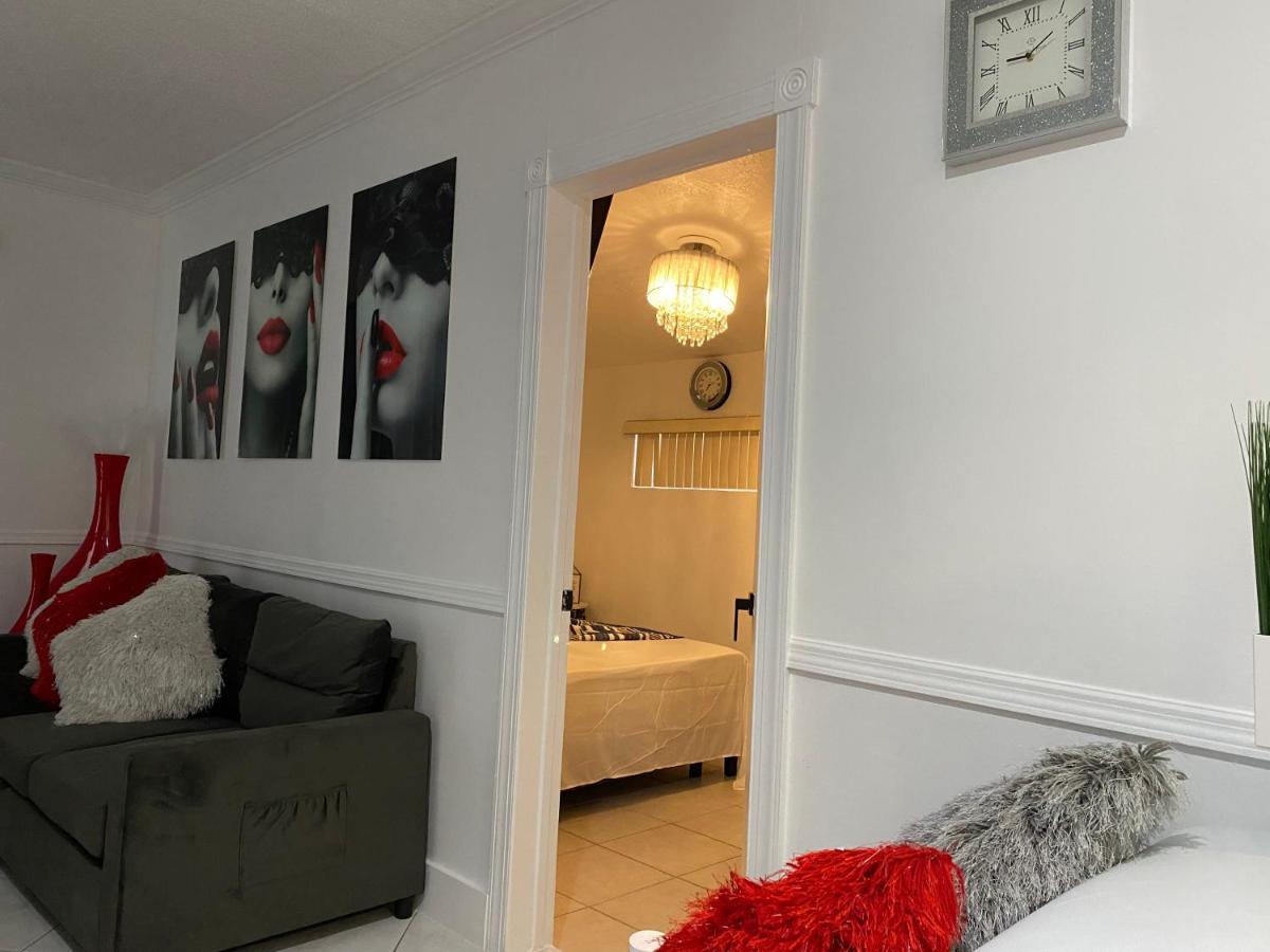 Beautiful House 7 Min From Miami Airport W Free Parking Διαμέρισμα Εξωτερικό φωτογραφία